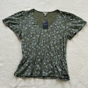 Cute Lucky brand top, size Medium Brand new with tags!